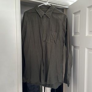 UNIQLO button down